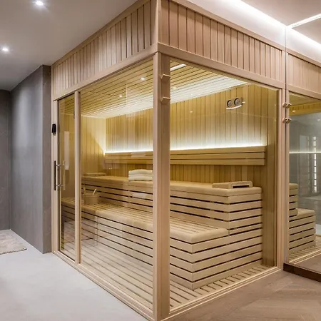 6 Bedroom Luxury Villa In Marbella With Private Gym And Sauna فيلة ماربيا