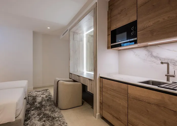 Villa 6 Bedroom Luxury In With Private Gym And Sauna