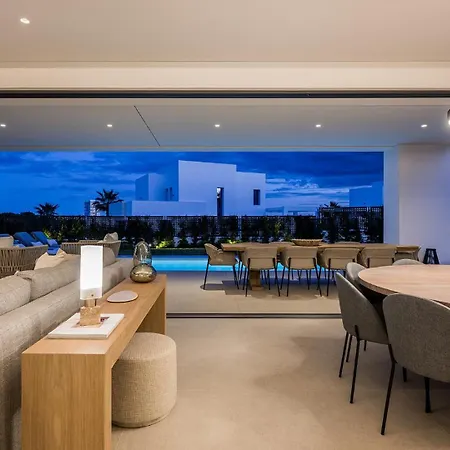 Willa 6 Bedroom Luxury Villa In Marbella With Private Gym And Sauna