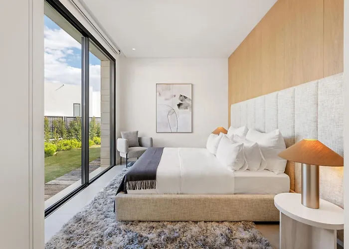 6 Bedroom Luxury In With Private Gym And Sauna