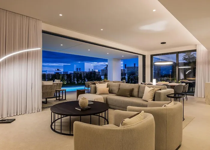 6 Bedroom Luxury In With Private Gym And Sauna *